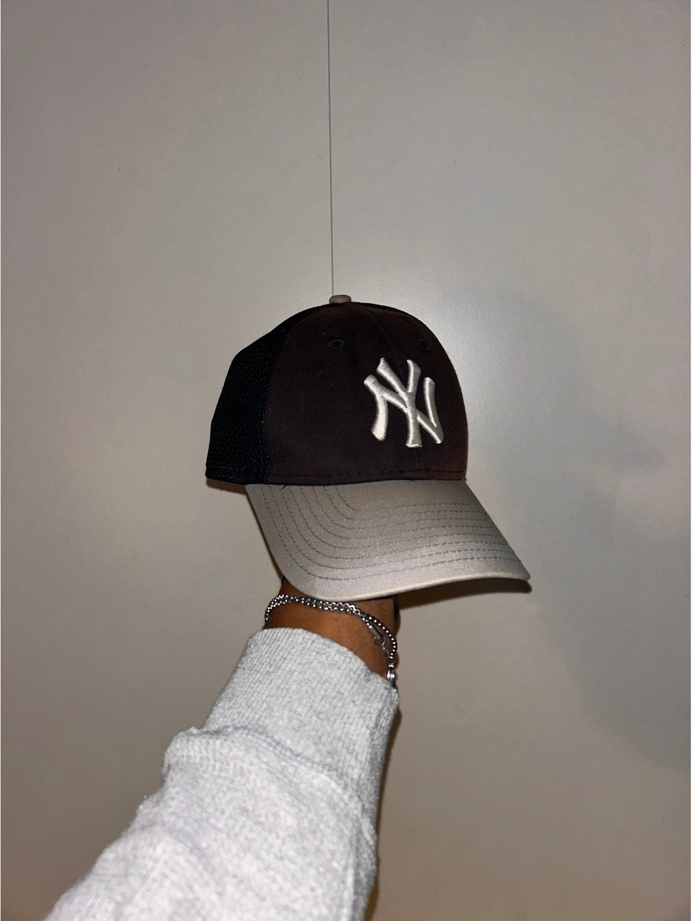 New Era New York Yankees Black and Gray Mesh Baseball Cap
